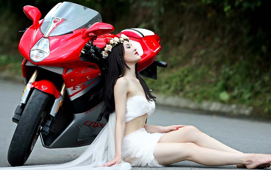 Beautiful girls and motorcycles in Kota Kinabalu