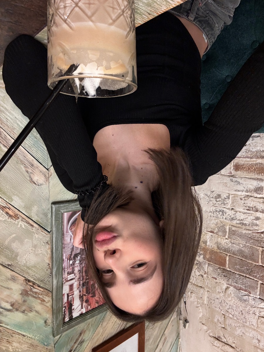 Fresh photos, fresh mood — Tina online in Kota Kinabalu